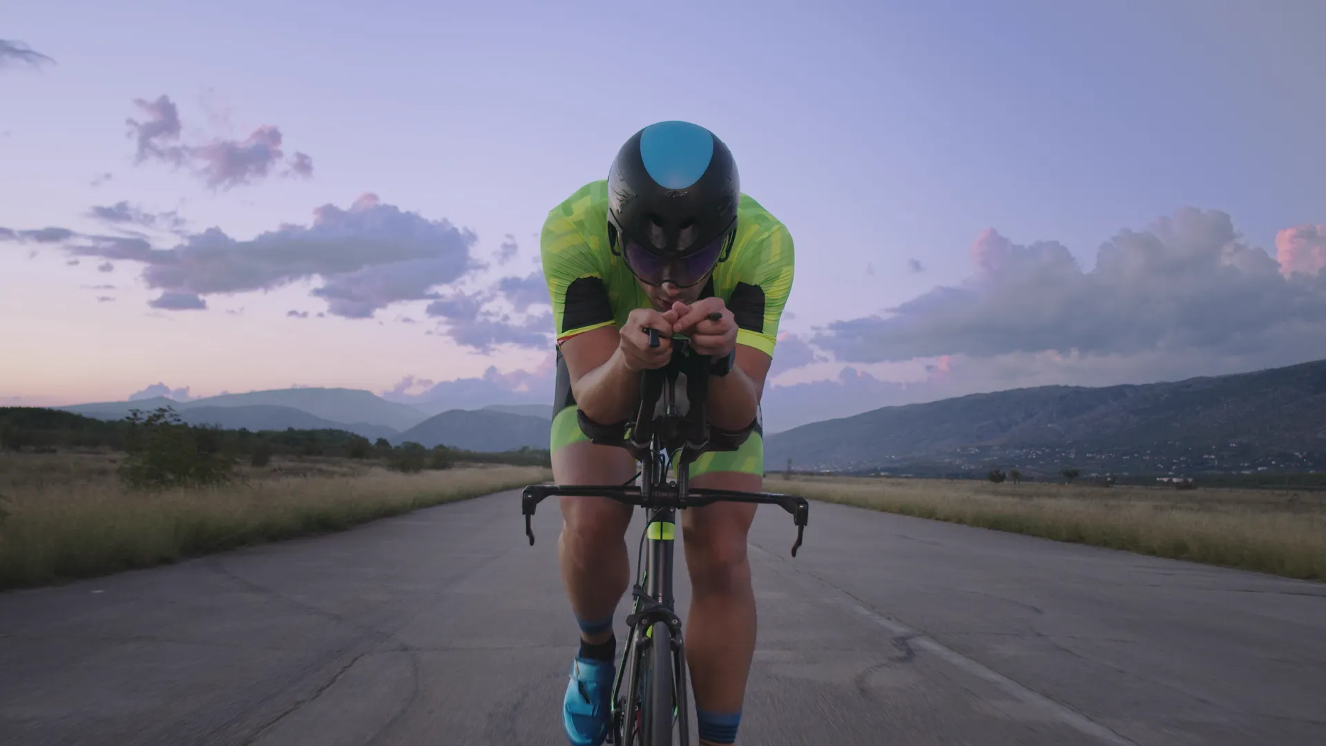 phone with oxeai app